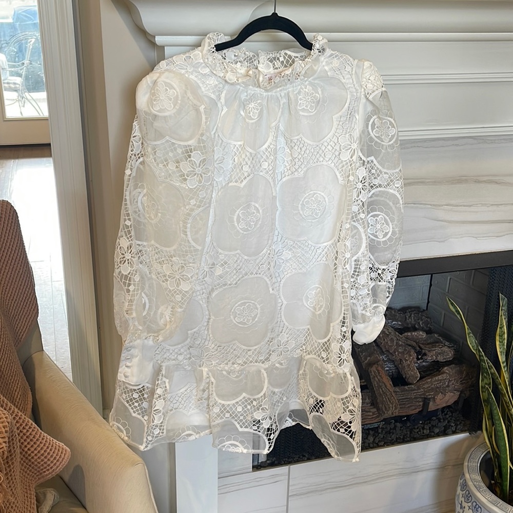 Karlie white dress, size small.